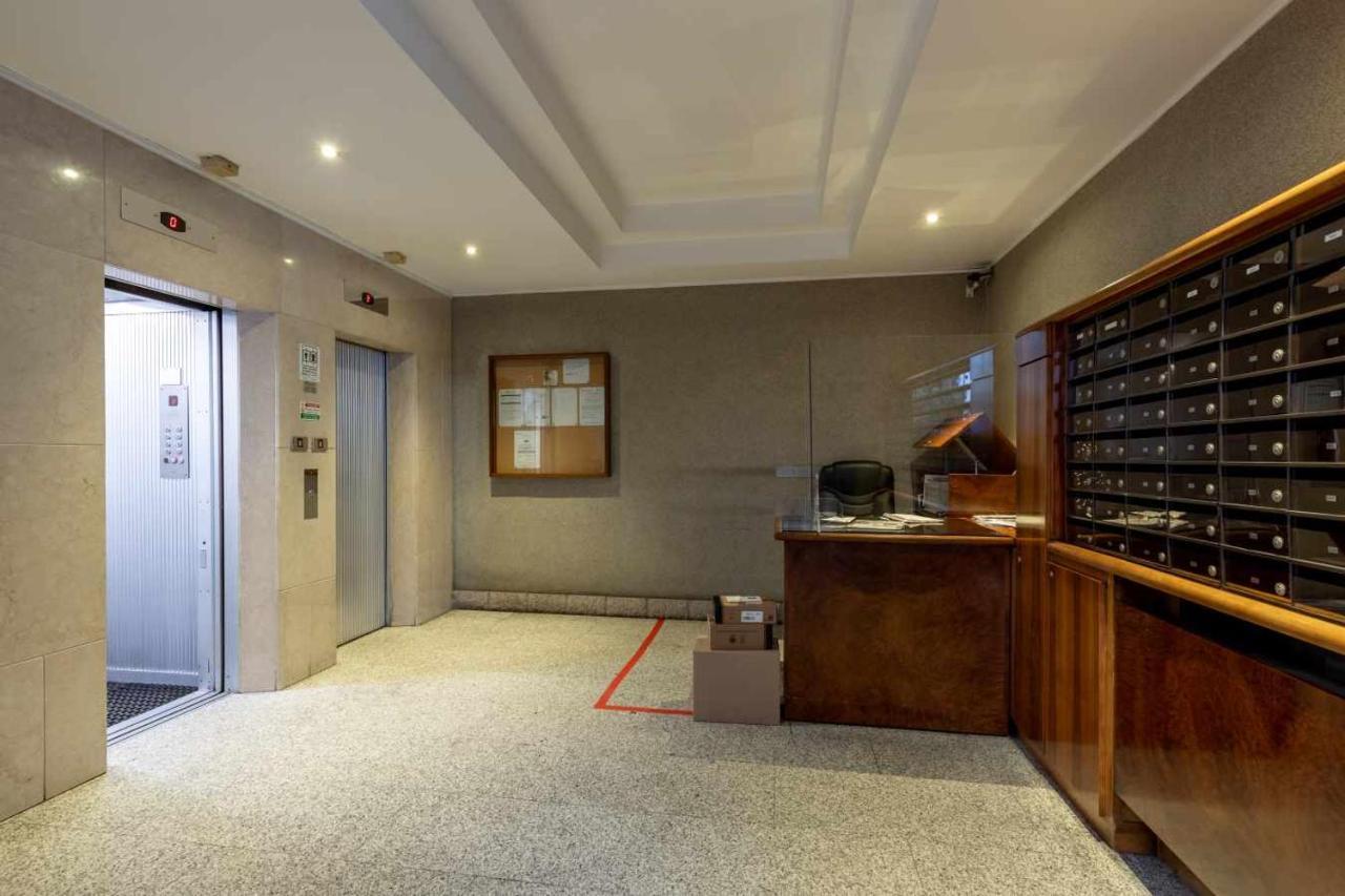 Apartment In Brera-Fatebenefratelli-Porta Nuova-Milano Luaran gambar