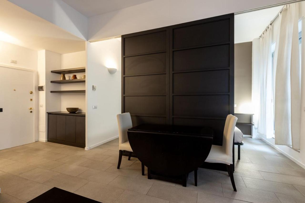 Apartment In Brera-Fatebenefratelli-Porta Nuova-Milano Luaran gambar